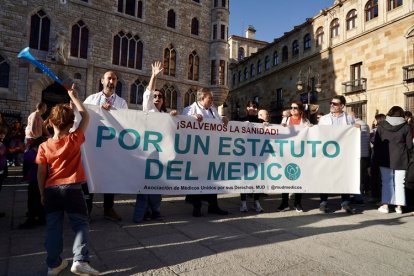 Manifestación de la Asociación Médicos Unidos por sus Derechos de León