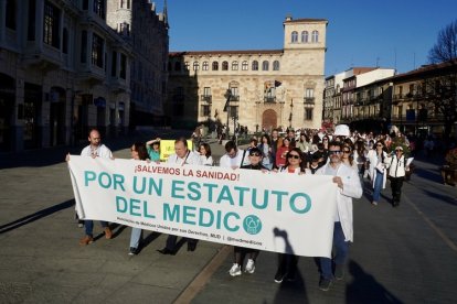 Manifestación de la Asociación Médicos Unidos por sus Derechos de León