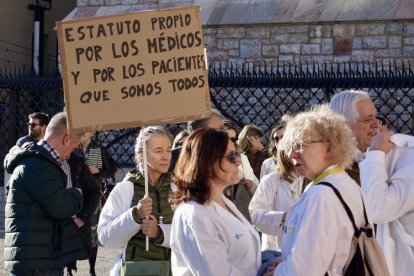 Manifestación de la Asociación Médicos Unidos por sus Derechos de León
