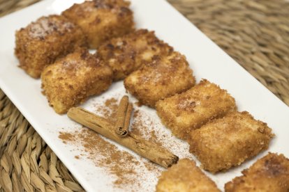 La leche frita, uno de los dulces más arraigados de la Semana Santa en Castilla y León