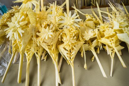 Palmas elaboradas artesanalmente para el Domingo de Ramos