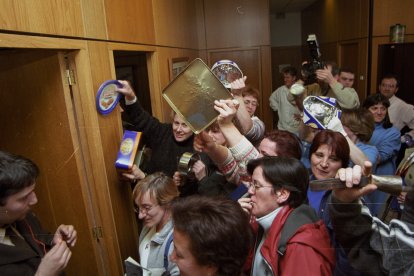 Diversos momentos de la lucha que las trabajadoras, y trabajadores, de Fontaneda llevaron a cabo en 2002
