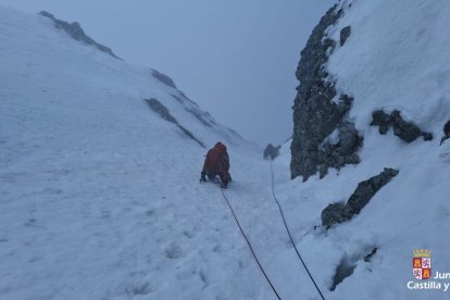 Rescate de montañeros en Curavacas.