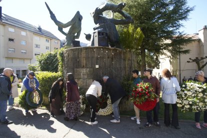 Homenaje del Ayuntamiento de Villablino (León), a los mineros fallecidos en el accidente de Cerredo (Asturias)