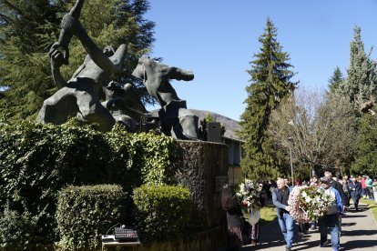 Homenaje del Ayuntamiento de Villablino (León), a los mineros fallecidos en el accidente de Cerredo (Asturias)