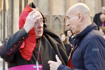 Acto del Perdón mediante el indulto a una presa en el transcurso de la Procesión del Perdón, organizada por la Cofradía del Santo Cristo del Perdón