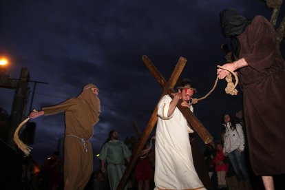 Representación del Viacrucis de Jiménez de Jamuz