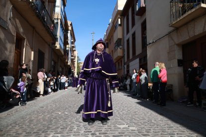 Desfile procesional de la cofradía de la Santísima Vera Cruz