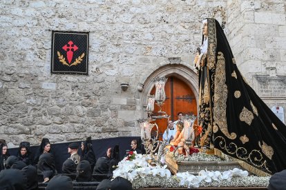Procesión de la Soledad de la Virgen de la Semana Santa de Burgos.