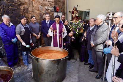 Procesión del Santo Potajero en Miércoles Santo en La Bañeza