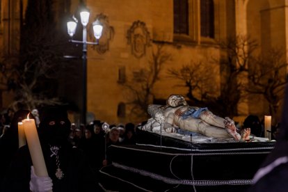 Procesionaria de los pasos el Viernes Santo en Segovia