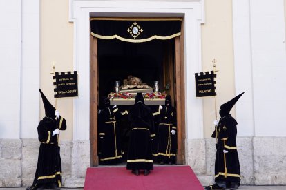 Procesión del Santo Entierro de Cristo de la Semana Santa de Valladolid.