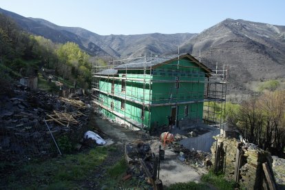 Reconstrucción del pueblo de Lusio (León), afectado por los incendios de agosto del año 2025