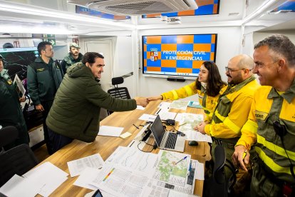 El consejero de Medio Ambiente, Vivienda y Ordenación del Territorio, Juan Carlos Suárez-Quiñones, en un simulacro de coordinación en Salamanca