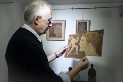 La exposición ‘Manos que hablan: 10 años sin Agustín Casillas', en el Museo Mínimo de Salamanca.