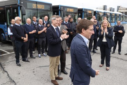 Acto de entrega de 40 autobuses de la ciudad de Madrid a Burgos