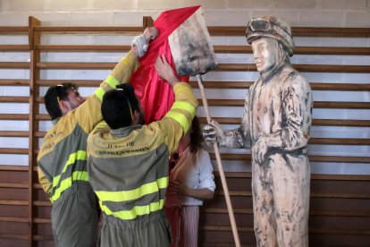 Brugos de Fenar (León) rinde homenaje a la brigadas forestales de la Comunidad