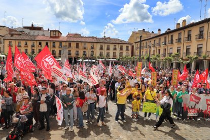 Manifestación del 1º de Mayo en la ciudad de Palencia.
