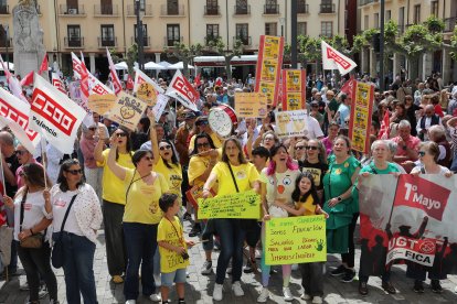 Manifestación del 1º de Mayo en la ciudad de Palencia.
