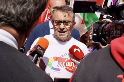 Manifestación del 1º de Mayo convocada por UGT y CCOO en León.