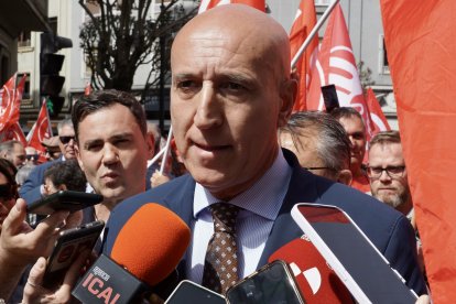 Manifestación del 1º de Mayo convocada por UGT y CCOO en León.