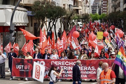 Manifestación del 1º de Mayo convocada por UGT y CCOO en León.