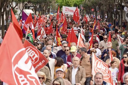 Manifestación del 1º de Mayo convocada por UGT y CCOO en León.