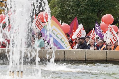 Manifestación del 1º de Mayo convocada por UGT y CCOO en León.