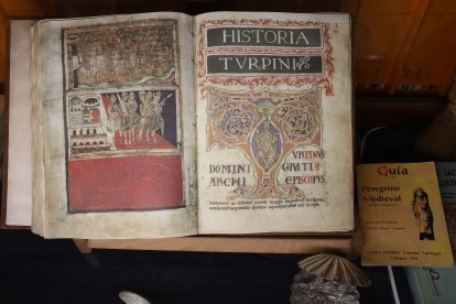 Exposición 'Los mejores códices del mundo en la biblioteca Jacobea del Real Monasterio de San Zoilo en Carrión de los Condes (Palencia)