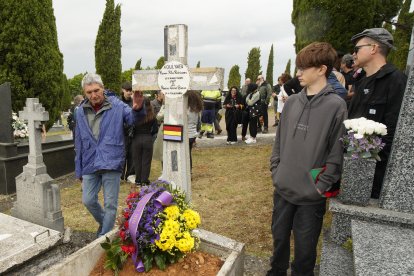 Ponferrada honra al guerrillero Manuel Girón.