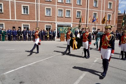 Acto en León como homenaje a la Guardia Civil por su 182º aniversario en la provincia.