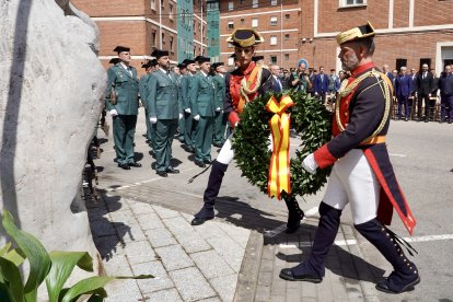 Acto en León como homenaje a la Guardia Civil por su 182º aniversario en la provincia.