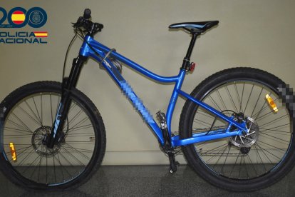 Bicicleta de montaña recuperada por la Guardia Civil