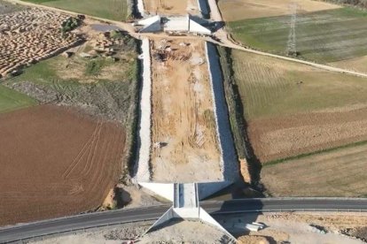 Plataforma entre Amusco y Osorno de la conexión AVE Palencia-Cantabria.
