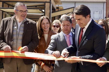 Inauguración de la Feria Iberqueso en Valencia de don Juan (León).
