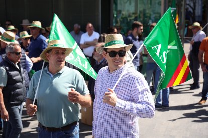 Concentración y manifestación de las Opas para exigir apoyos para garantizar el futuro del campo