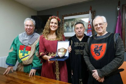 Justas de Hospital de Órbigo con la presidenta de Diario de León, Adriana Ulibarri.