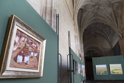La exposición abarca 30 años de trayectoria del pintor fallecido en agosto de 2025 y está organizada por la Asociación de Artistas Plásticos Palentinos Thieldón