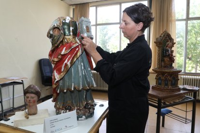 Taller de restauración de obras de arte en Palencia.