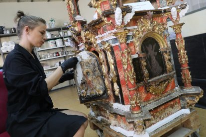 Taller de restauración de obras de arte en Palencia.