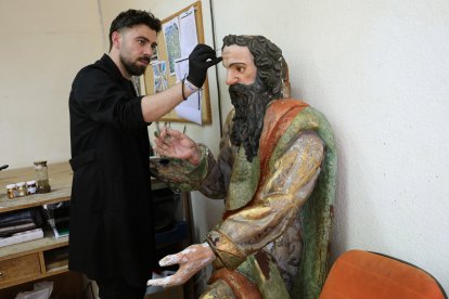 Taller de restauración de obras de arte en Palencia.