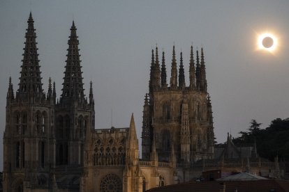 Eclipse total de sol visto desde Burgos