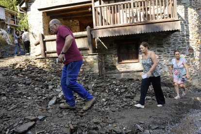 Riada en el pueblo de Manzanedo de Valdueza (León).