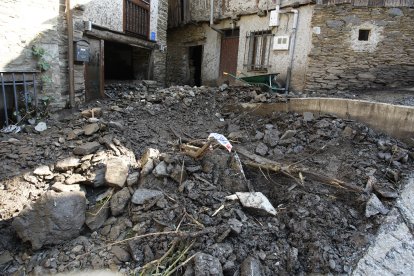 Riada en el pueblo de Manzanedo de Valdueza (León).