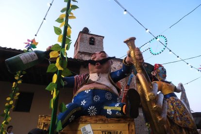 Desfile de Carrozas en Fuentepelayo (Segovia).