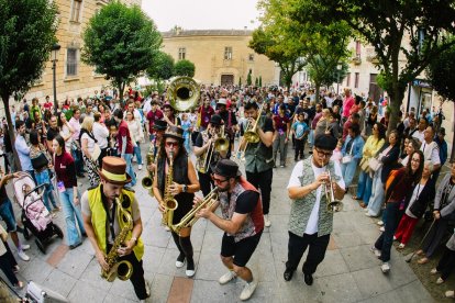 Imagen de un espectáculo del teatro de calle.