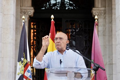 Concentración en apoyo a Ceuta en Valladolid