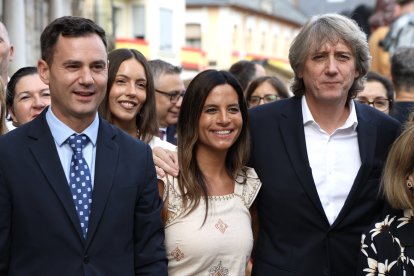 Imágenes del acto institucional por la fiesta de la Virgen de la Encina en Ponferrada  con la participación de autoridades políticas de la provincia y la comunidad.