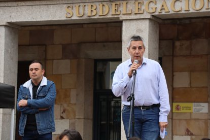 Concentración para reclamar la mejora de los servicios ferroviarios en Zamora