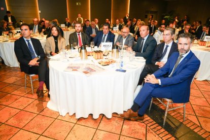 Club de prensa 'Conversaciones Políticas' con el alcalde de Valladolid, Jesús Julio Carnero